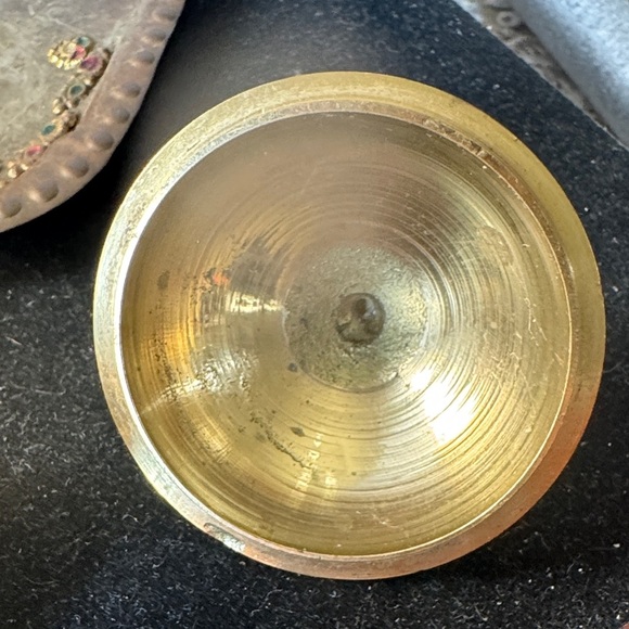 Vintage Brass Spice Set with Floral Design - Picture 14 of 16